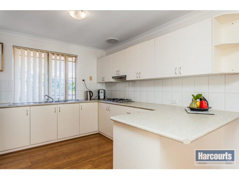 6 Hackett Pass, Winthrop WA 6150