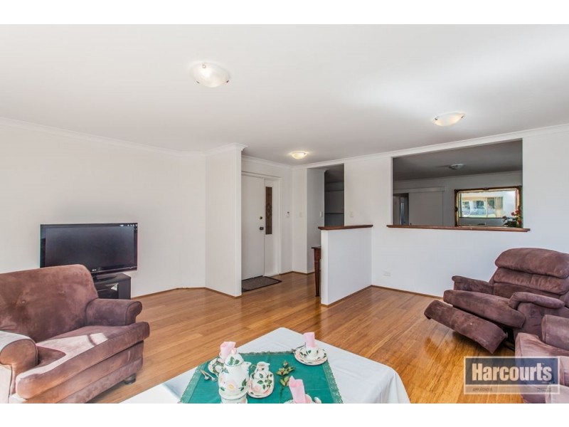 6 Hackett Pass, Winthrop WA 6150