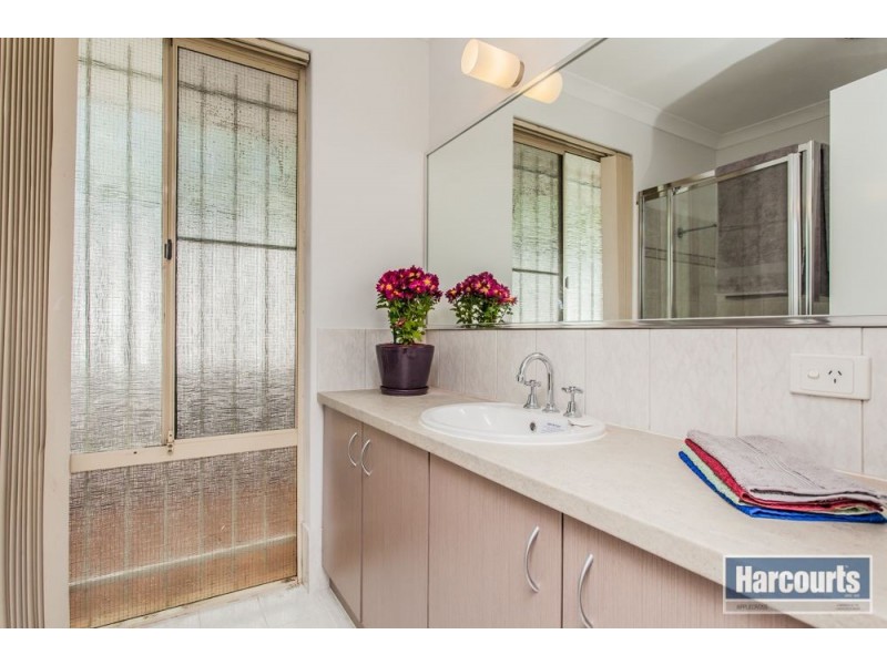 6 Hackett Pass, Winthrop WA 6150