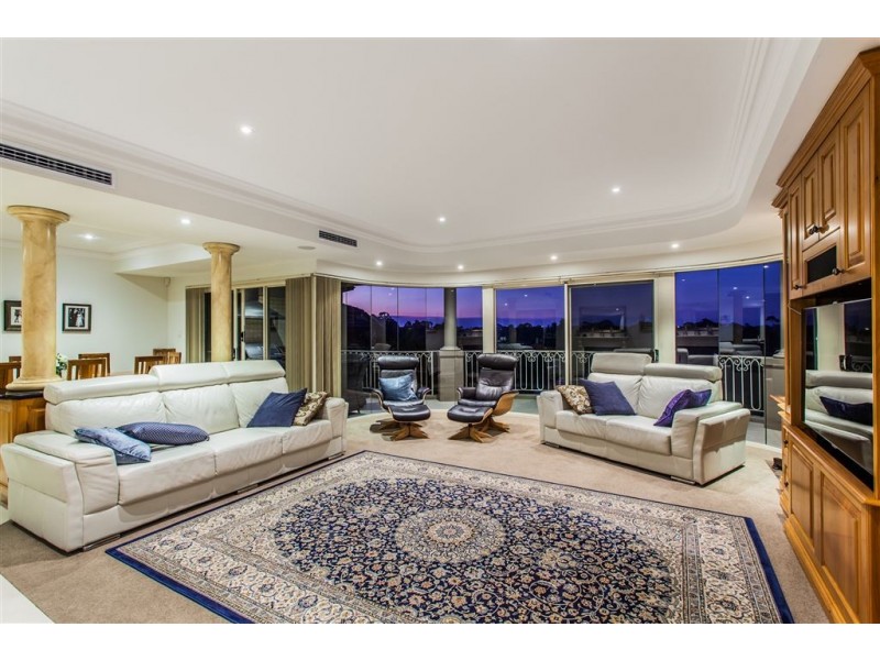 13 Neumann Gr, Winthrop WA 6150