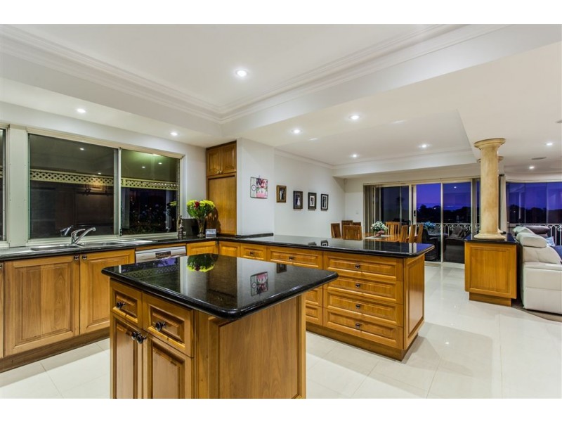 13 Neumann Gr, Winthrop WA 6150