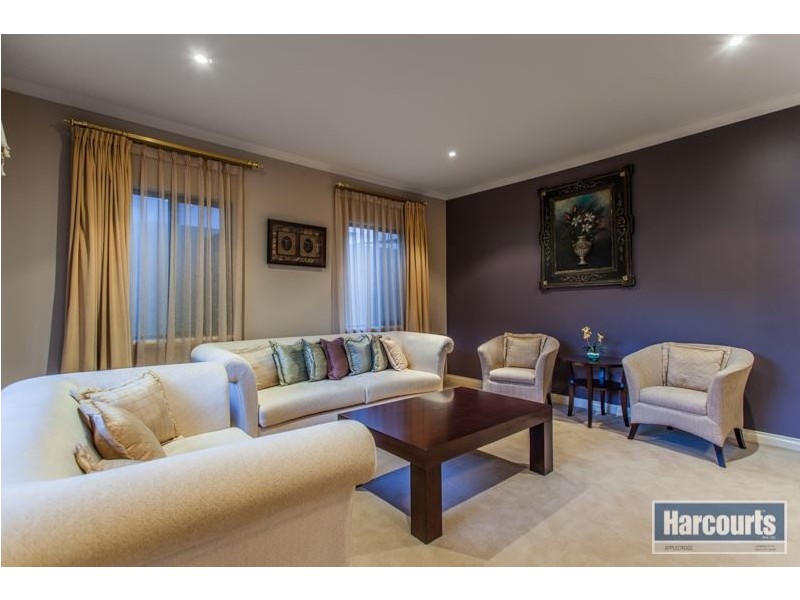 19 McCallum Crescent, Ardross WA 6153