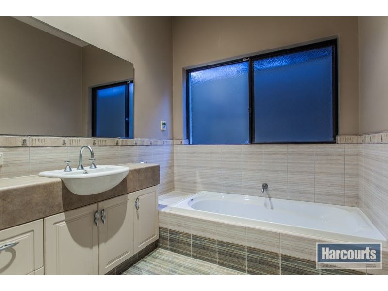 19 McCallum Crescent, Ardross WA 6153