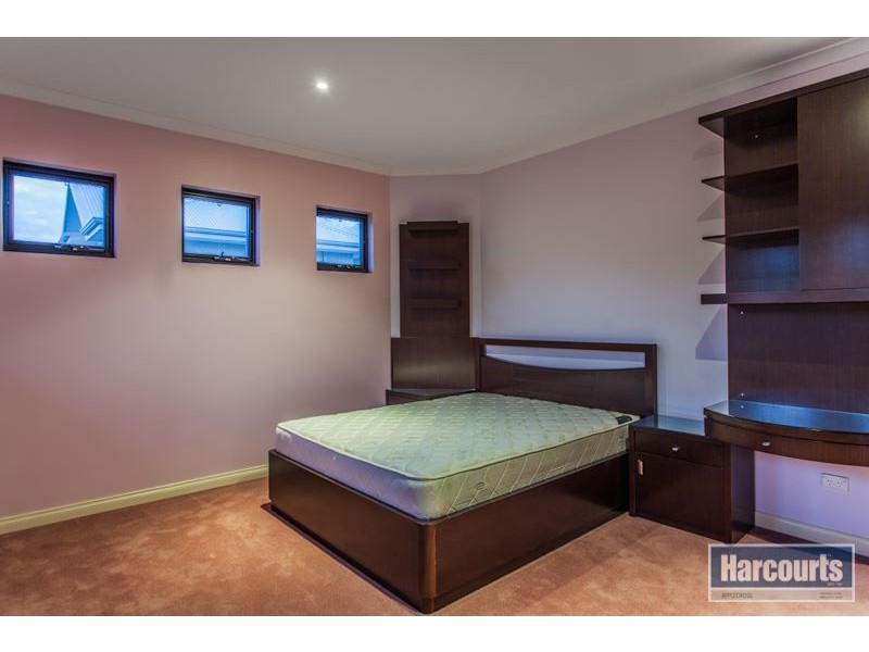 19 McCallum Crescent, Ardross WA 6153