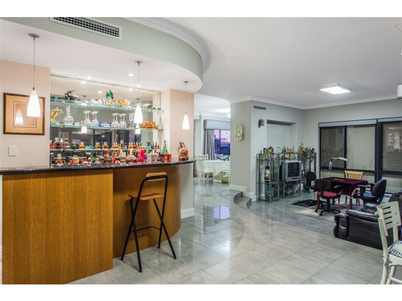 1 Stitfold Promenade, Salter Point WA 6152
