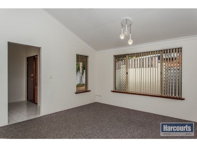 19 Stirk Road, Alfred Cove WA 6154