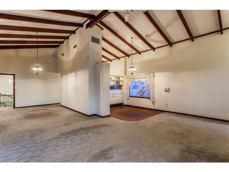 31 The Strand, Applecross WA 6153