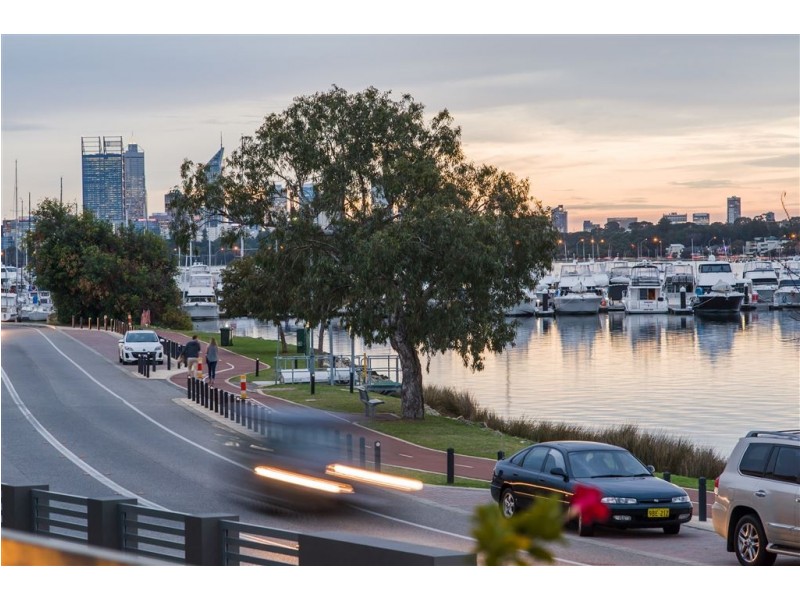 33 Canning Beach Road, Applecross WA 6153