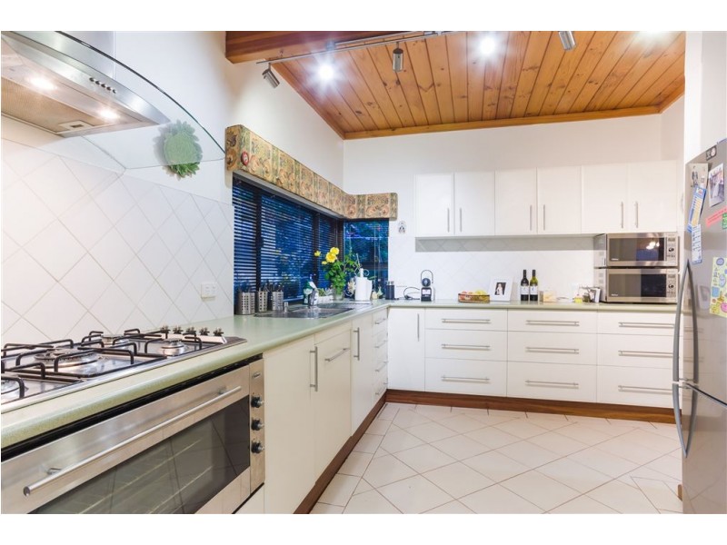 33 Canning Beach Road, Applecross WA 6153