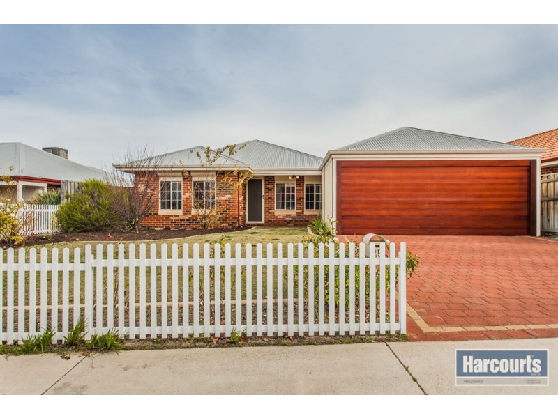 29 Bancombe Crescent, Ellenbrook WA 6069