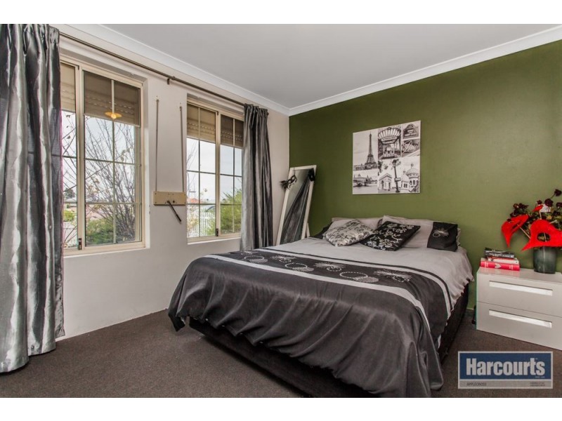 29 Bancombe Crescent, Ellenbrook WA 6069