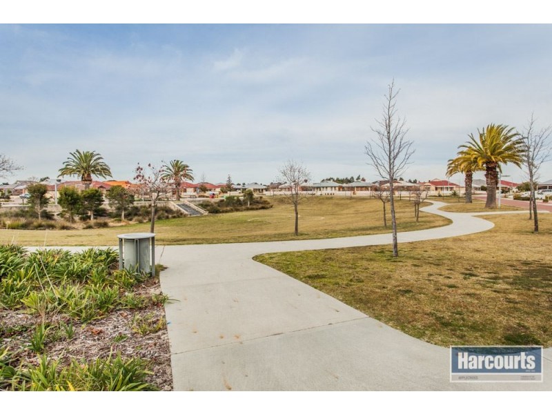 29 Bancombe Crescent, Ellenbrook WA 6069