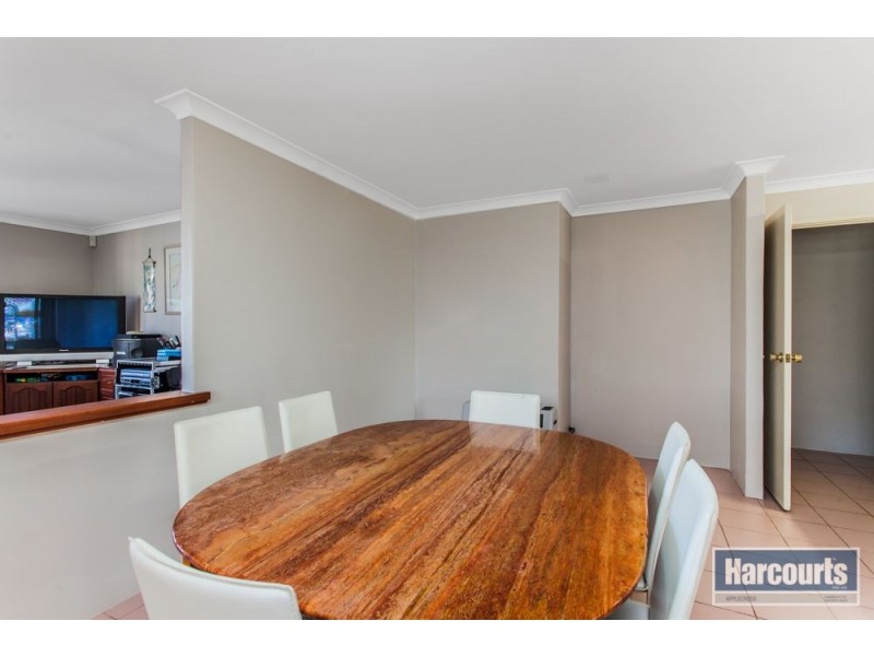 11 Aitken Drive, Winthrop WA 6150