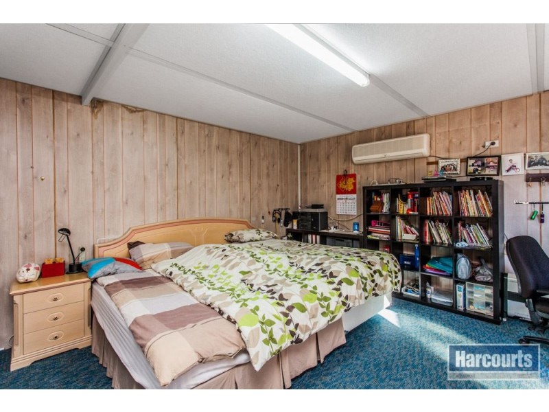 11 Aitken Drive, Winthrop WA 6150