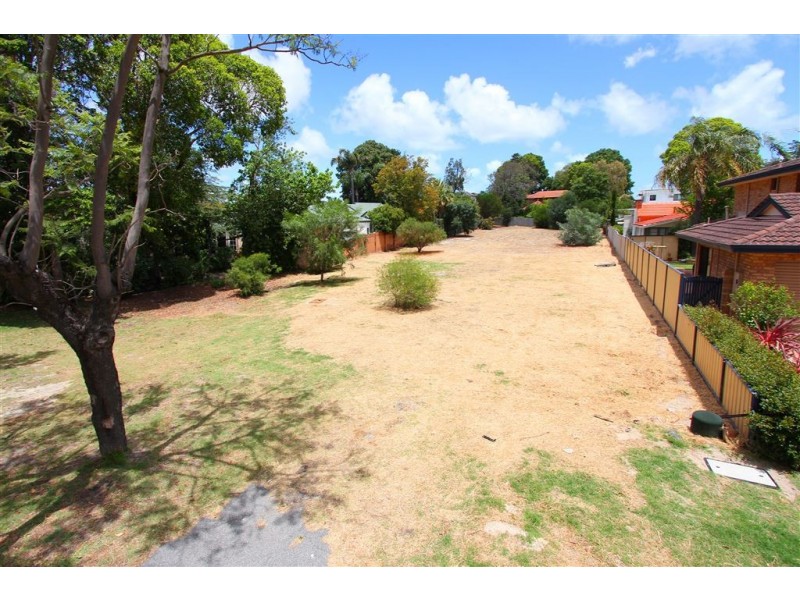 23 Macleod Road, Applecross WA 6153