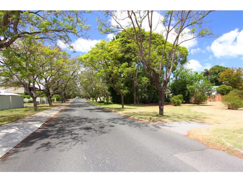 23 Macleod Road, Applecross WA 6153