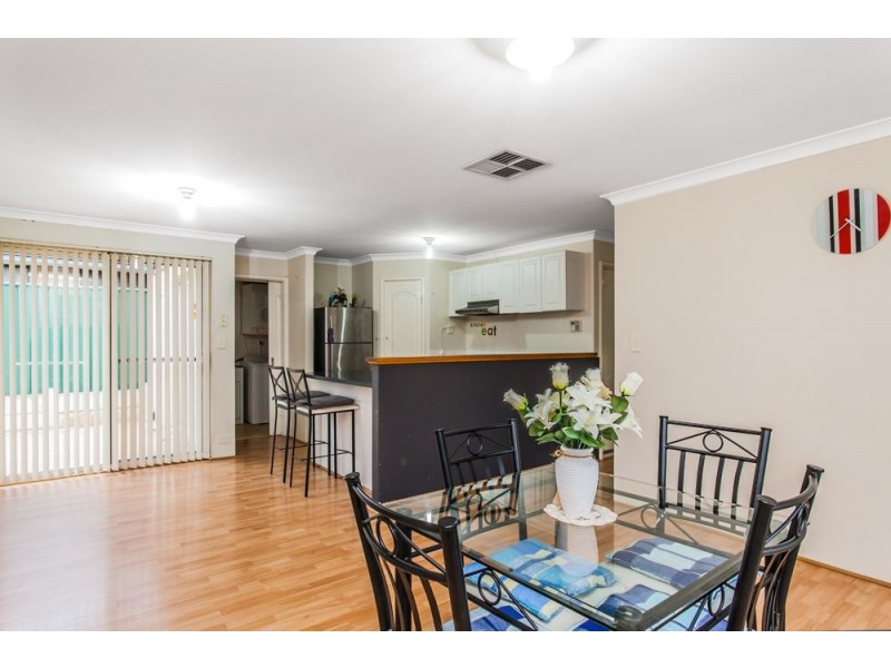 17A Ellesmere Circuit, Success WA 6164