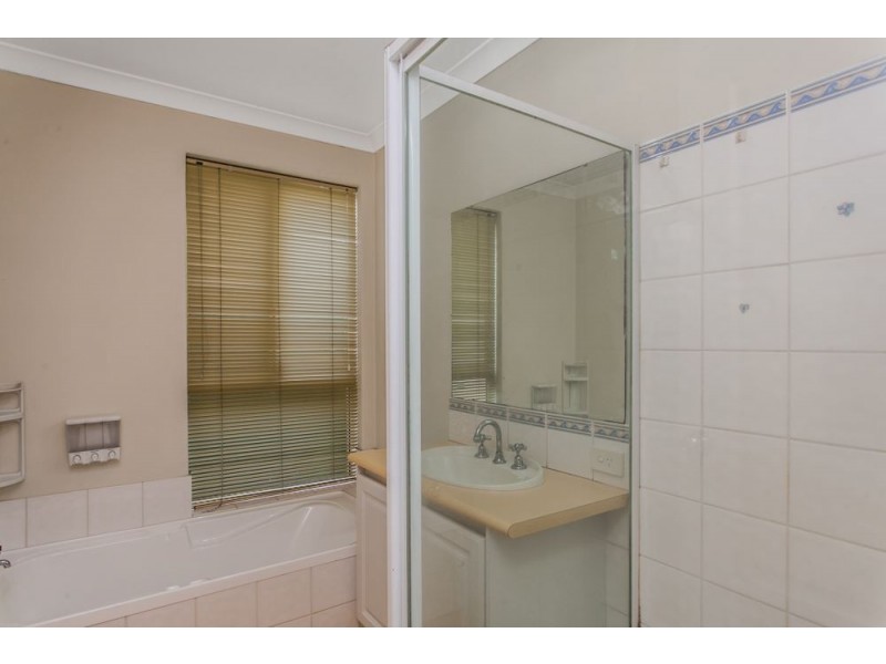 17A Ellesmere Circuit, Success WA 6164