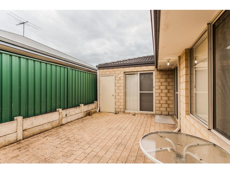 17A Ellesmere Circuit, Success WA 6164