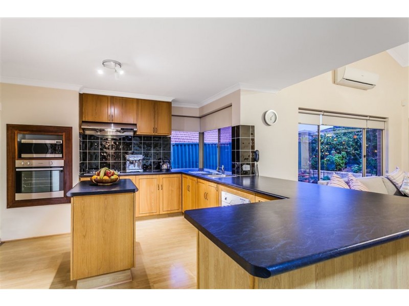 25 Edmiston Way, Winthrop WA 6150