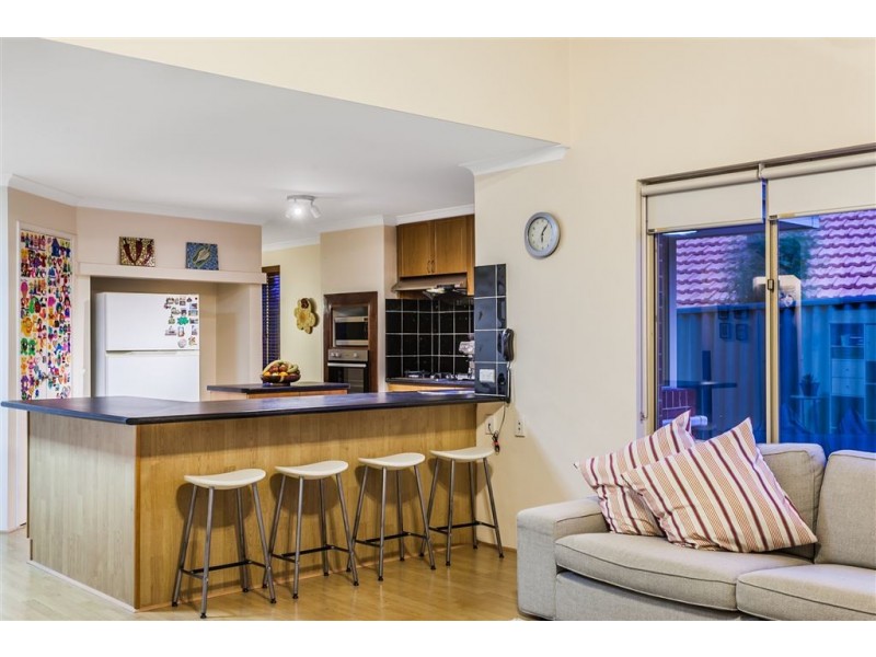 25 Edmiston Way, Winthrop WA 6150