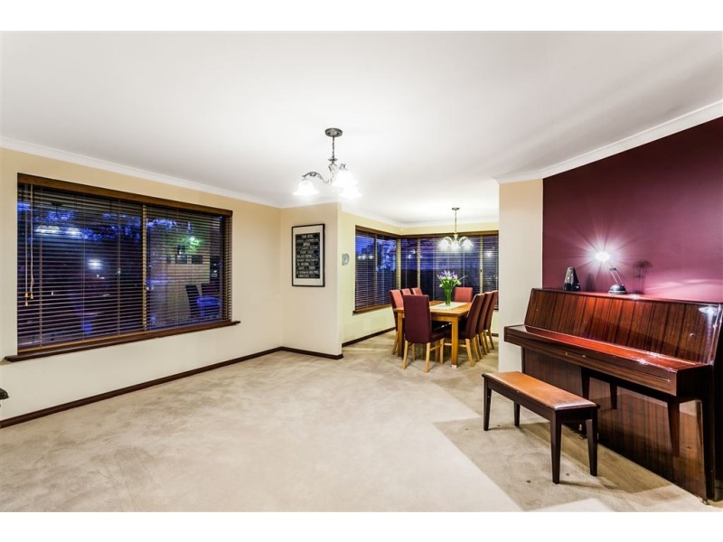 25 Edmiston Way, Winthrop WA 6150