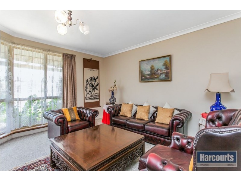 21 Chesters Way, Winthrop WA 6150