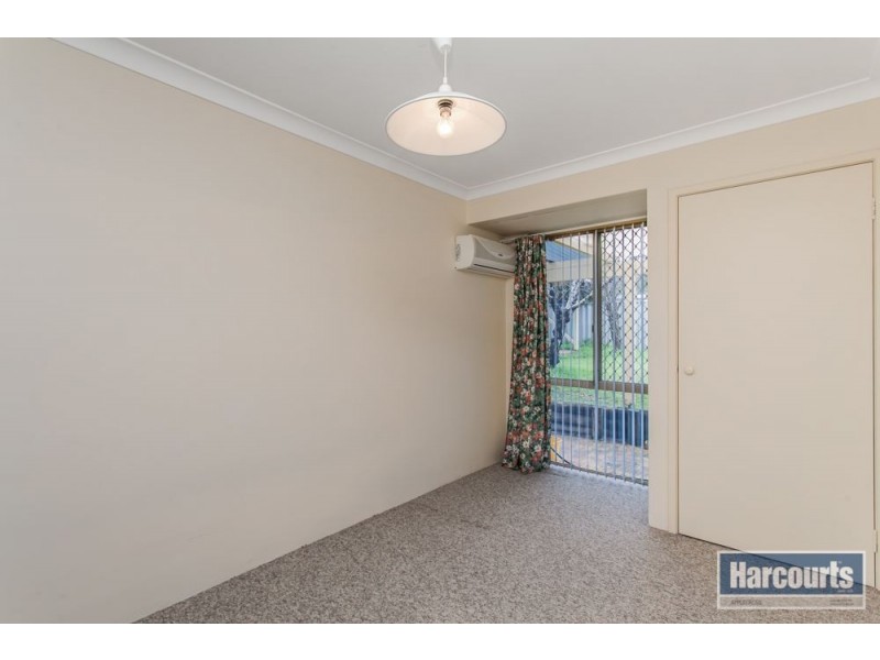 21 Chesters Way, Winthrop WA 6150