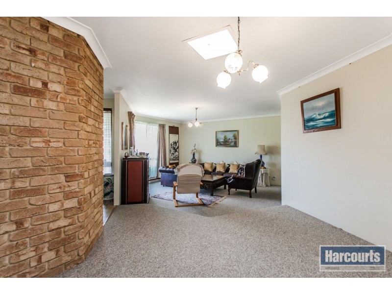 21 Chesters Way, Winthrop WA 6150