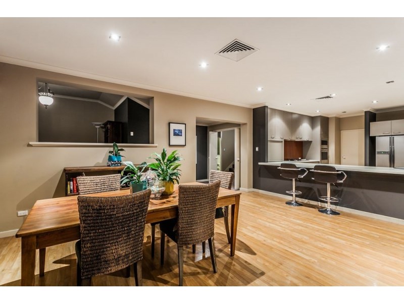 36 Whitfeld Terrace, Winthrop WA 6150