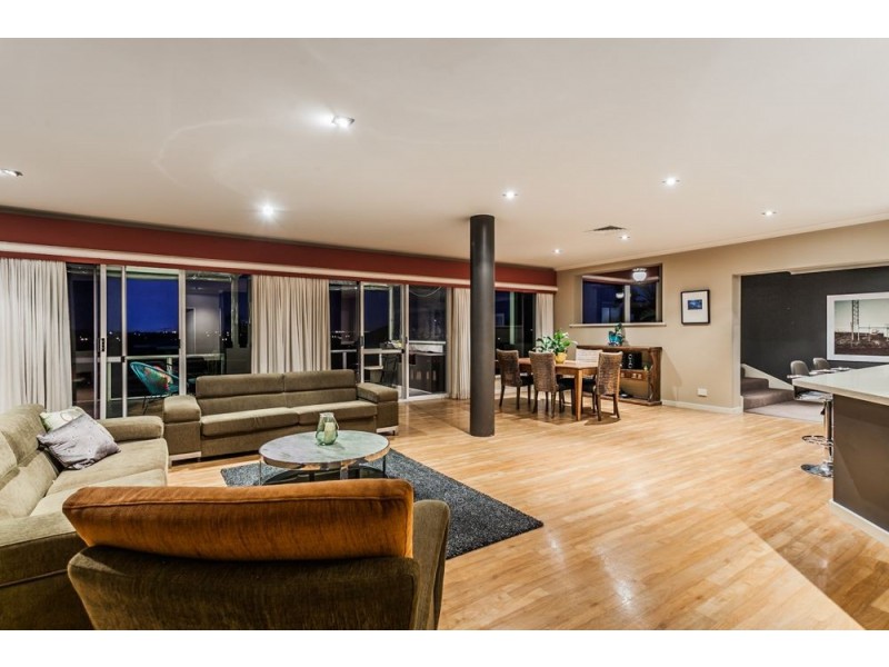 36 Whitfeld Terrace, Winthrop WA 6150