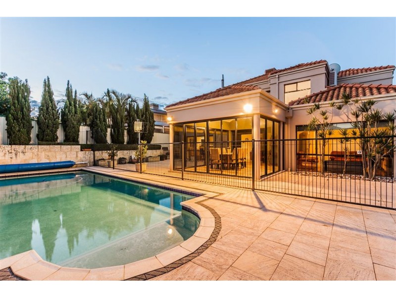 50 Le Souef Drive, Kardinya WA 6163