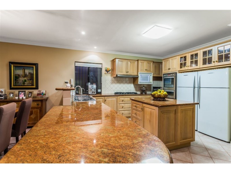 50 Le Souef Drive, Kardinya WA 6163