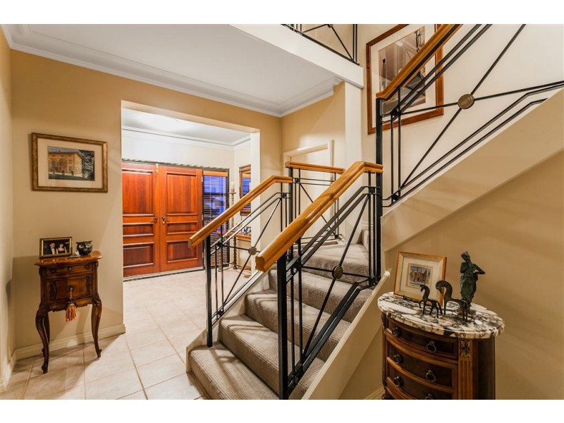 50 Le Souef Drive, Kardinya WA 6163