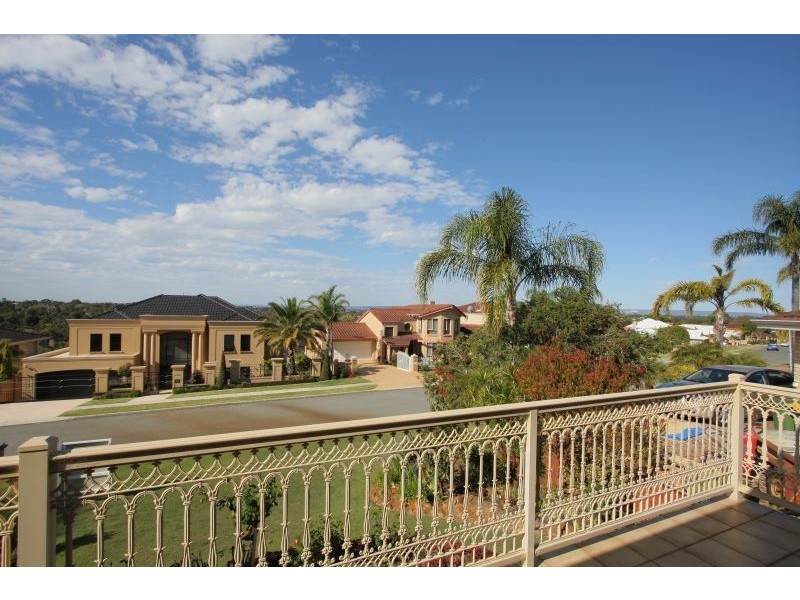 38 Whitfeld Terrace, Winthrop WA 6150