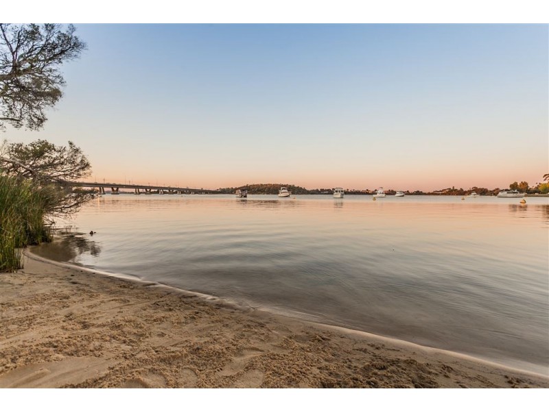 265 The Esplanade, Mount Pleasant WA 6153