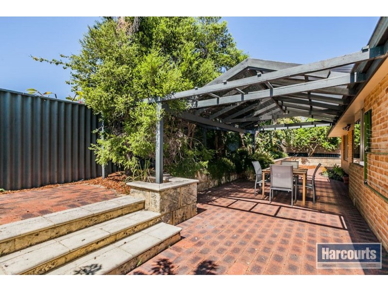 104B Zenobia Street, Palmyra WA 6157