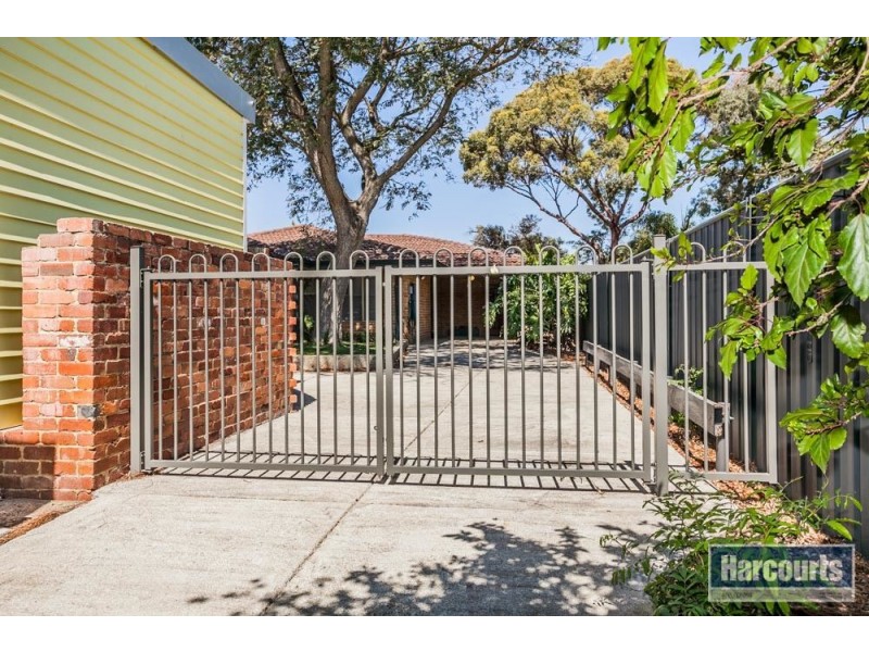 104B Zenobia Street, Palmyra WA 6157