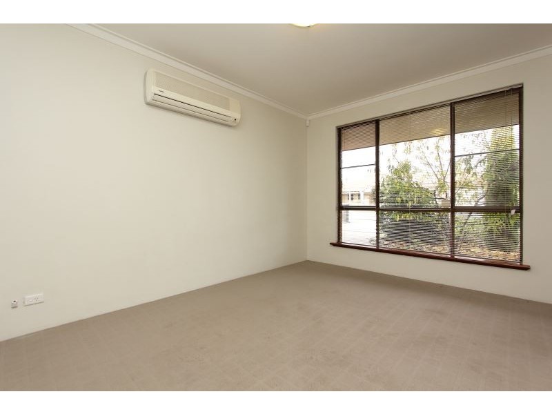 159 Aitken Drive, Winthrop WA 6150