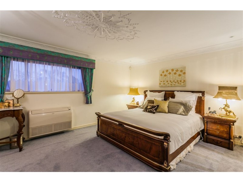 15 Dunvegan Road, Applecross WA 6153