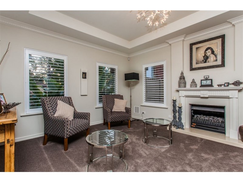 26 Mount Henry Road, Salter Point WA 6152
