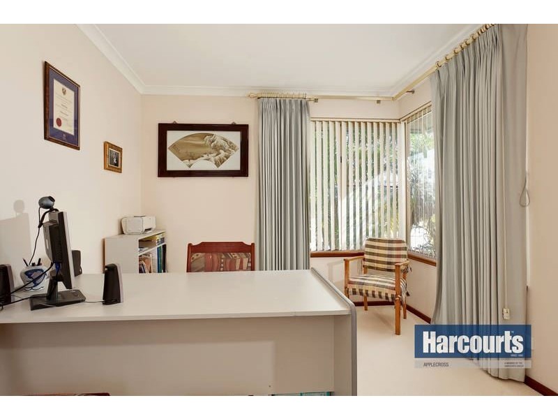 6 Stormon Ridge, Winthrop WA 6150