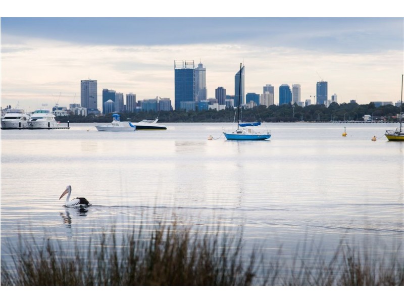 33 Canning Beach Road, Applecross WA 6153