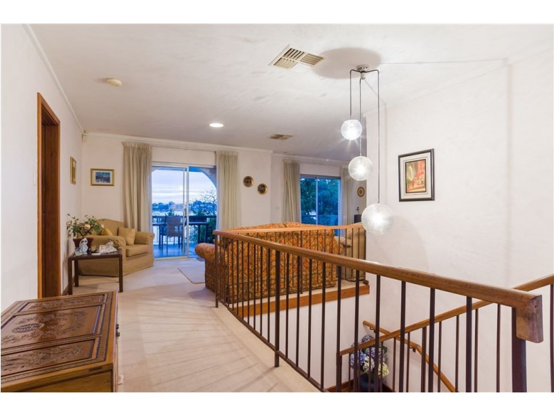 33 Canning Beach Road, Applecross WA 6153