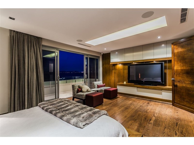29 The Strand, Applecross WA 6153