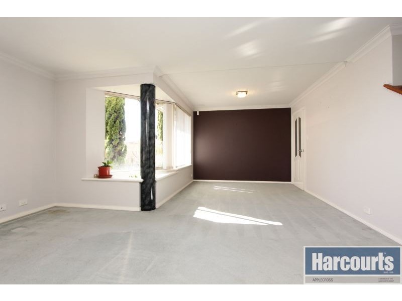 5 Colebatch Hill, Kardinya WA 6163