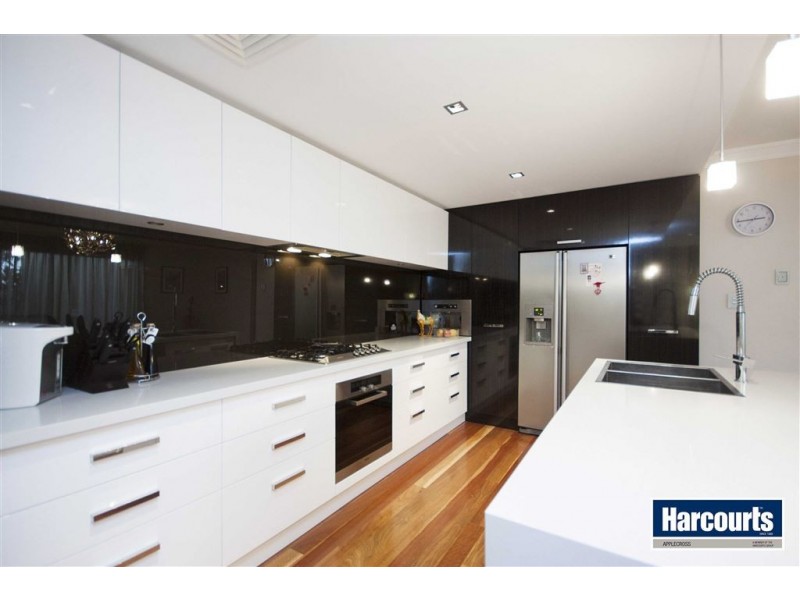 35C Macrae Rd, Applecross WA 6153