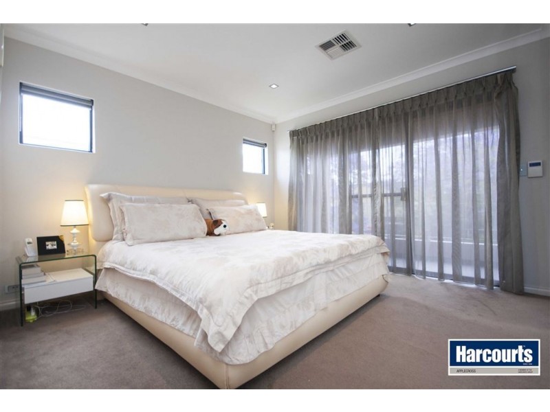 35C Macrae Rd, Applecross WA 6153