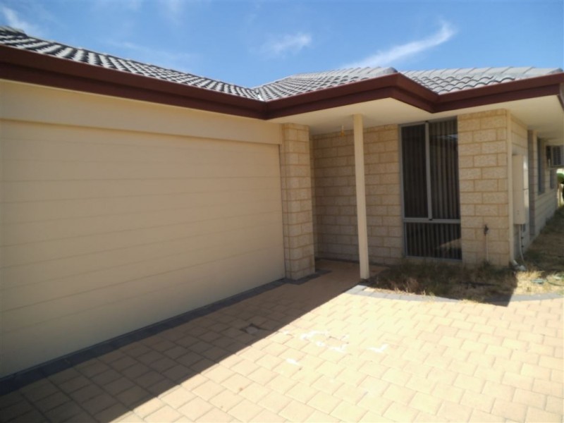 77A Homestead Rd, Gosnells WA 6110