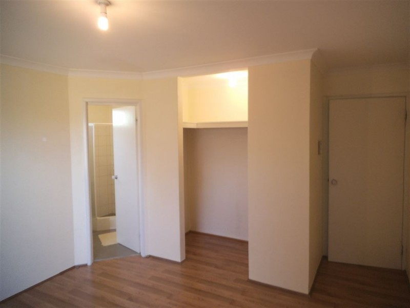 77A Homestead Rd, Gosnells WA 6110